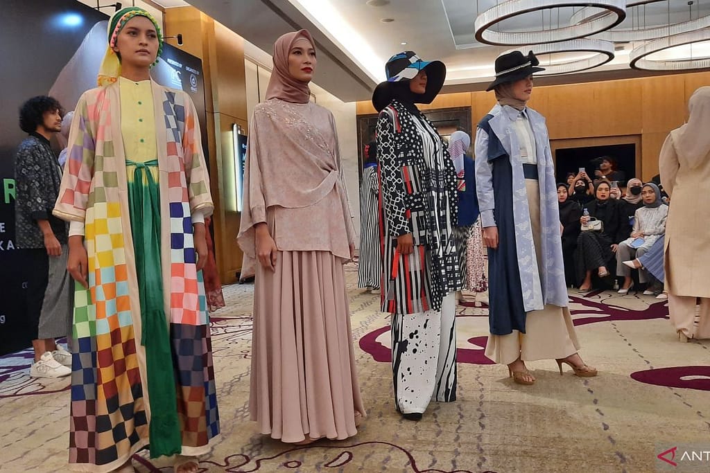 reviving traditional muslim clothing