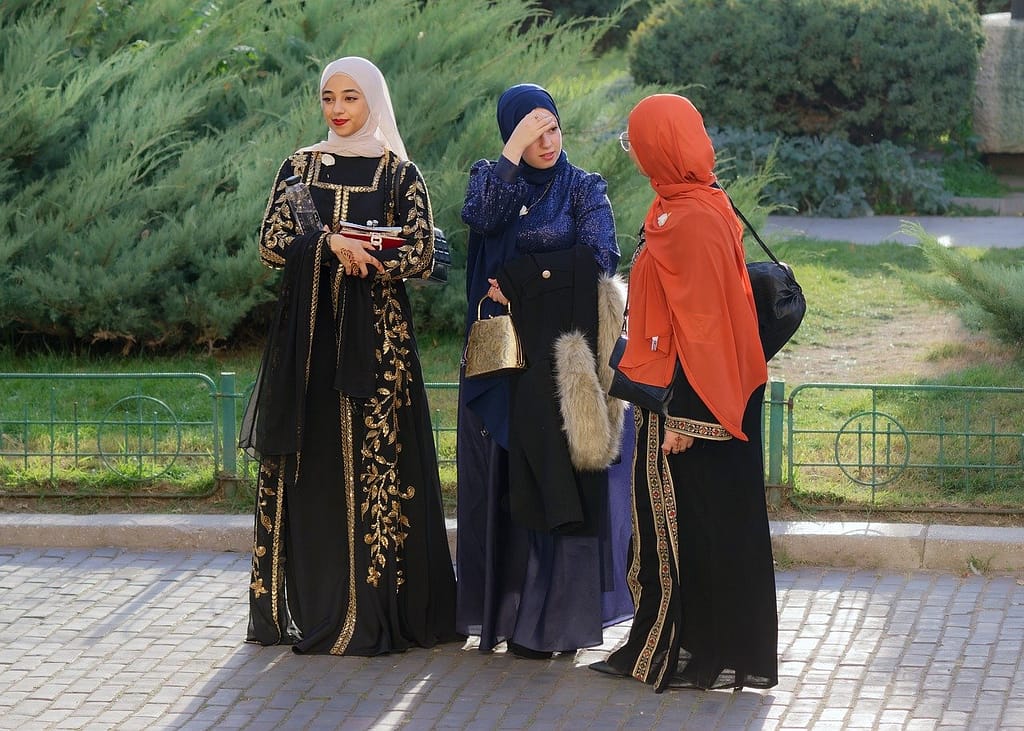 women, muslim, traditional