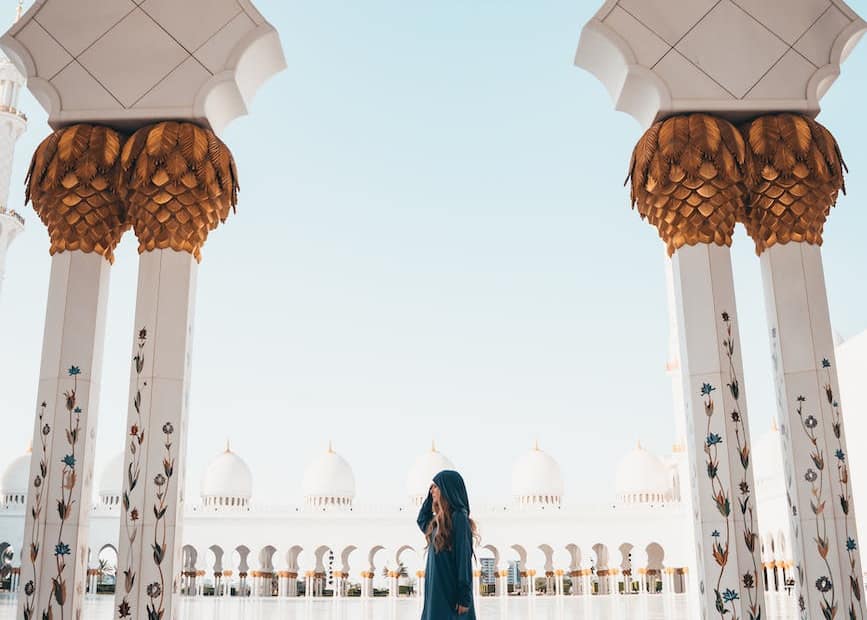 photo of woman wearing abaya